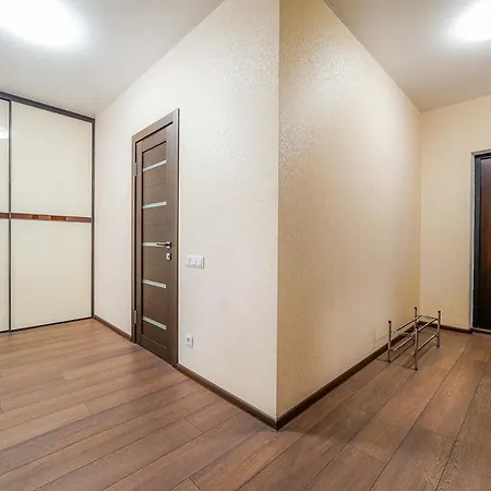 Biege By Picasso Apartment Minsk